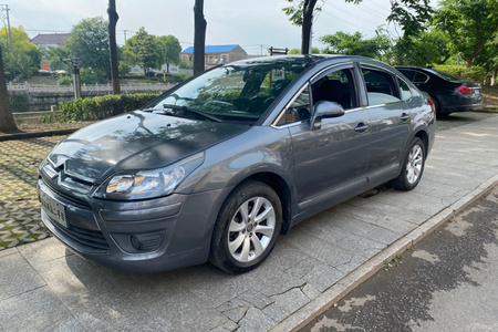 扬州二手雪铁龙世嘉 2011款 三厢 1.6L手动挡 冠军版